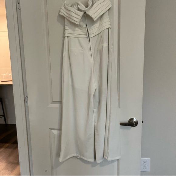 White jumpsuit - Picture 2 of 4